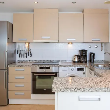 Penthouse Calaceite Blanco Daire *